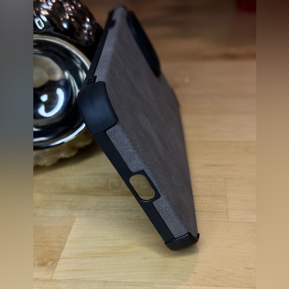 New case for iPhone 14 pro max soft touch phone case grey cover - Picture 5 of 8